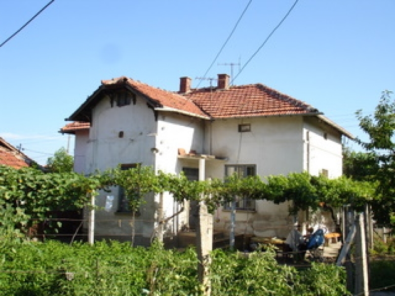 Property House In Yakimovo Montana Bulgaria 80 Sq M House 15 Km To River Danube 1600 Sq M Garden Bulgaria