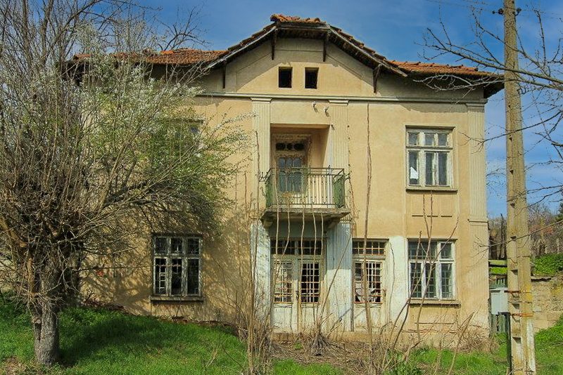 Property House In Mokresh Montana Bulgaria Cheap Bulgarian Rural House 00 Sq M Garden Fishing Area Close To The Danube River
