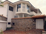448 sq.m. house built in 1998, near ski resort, golf course, spa resort, 30 min. to Sofia airport