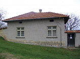 massivem Stein und Backstein-Haus in der Nähe von Razgrad, 2000 qm Land
