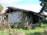 Haus zwei Etagen, 4 Zimmer, Bad, 15 km. von Razgrad, Land 800 qm