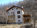 große Villa auf 3 Etagen, 35 km nach Sofia, Berge, Bulgarien