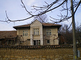Vollziegel Haus im Zentrum von Bulgarien, am See, 2.630 qm Land