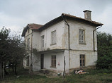 Massiver bulgarischen Haus, großer Garten, gute Investition, niedriger Preis