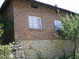 <b>Haus in Bulgarien, 100 qm, 3 Schlafzimmer, Bad, 2700 qm Land-, Zentral-Bulgarien</b>