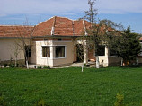 Haus in Bulgarien, 107 qm, 3 Schlafzimmer, komplett renoviert, 22 km nach Veliko Tarnovo