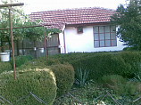 Haus 50 qm, 3 Zimmer, Bad, Land 1750 qm, 10 km. von Karnobat
