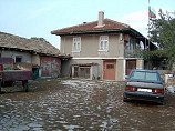 Haus 114 qm, 6 Zimmer, Bad, Keller, Grundstück 3000 qm, 64 km. von Varna
