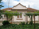Haus 120 m², 2 Schlafzimmer, Bad, Land 680sq.m., 40 km. von Varna