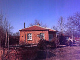 Haus 60 qm, 2 Zimmer, Bad, Land 1220 qm, 30 km. von Karnobat