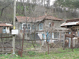 Zweistöckiges Haus, 4 Zimmer, Bad, Keller, Grundstück 400 qm, 24 km. von Razgrad