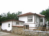 Refurbished Haus, 126 qm , in der Nähe Elhovo, Bulgarien