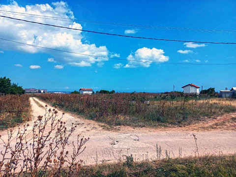 623 sqm building plot, water and electricity next to the plot, ashalt access, sea view, 2 km to sea