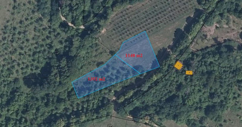 Terrain agricole de 2500 m² dans un village de montagne pittoresque à proximité d'un grand lac, région de Lovetch