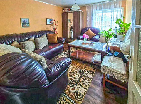 Ухоженный дом площадью 90 кв. м с 3 спальнями, готовый к заселению, участок площадью 750 кв. м, 25 км до моря
