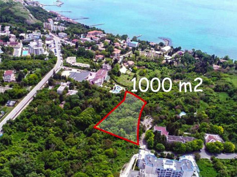 Участок под застройку 1000 кв.м., вода, электричество, канализация рядом, вид на море, 1 км до пляжа.