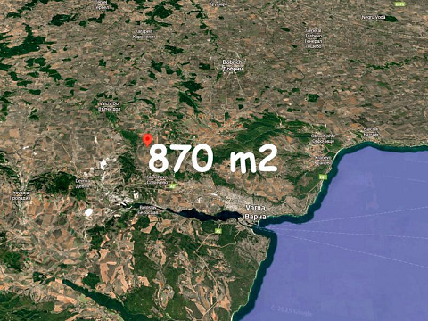Участок под застройку площадью 870 кв.м., вода и электричество на границе, 25 км до моря.