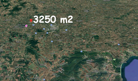 Участок под застройку площадью 3250 кв.м., с водой и электричеством, в 12 км от Добрича, в 52 км от моря.