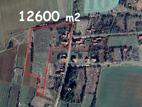 Maison de 100 m² sur un terrain de 12 600 m², dans un village recherché, à 17 km de la ville de Razgrad.