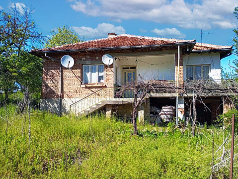 Дом площадью 214 кв.м, земельный участок 1875 кв.м, 28 км до моря.