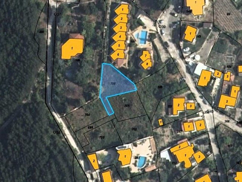 Земельный участок под застройку площадью 500 кв.м, водоснабжение и электричество на границе участка, прекрасный вид на море, фешенебельный поселок, 4 км до пляжей.