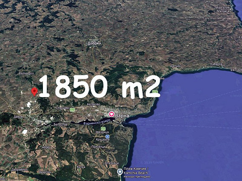 Земельный участок под застройку площадью 1850 кв.м, 2 старых дома, подключение к водопроводу и электричеству, 38 км до моря.