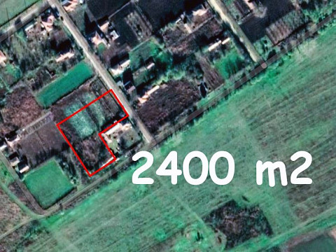 Земельный участок под застройку площадью 2400 кв.м, водоснабжение и электричество на границе, 30 км до моря.