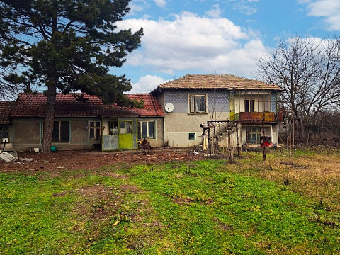 Дом площадью 100 кв.м, земельный участок 2238 кв.м, 45 км до моря.