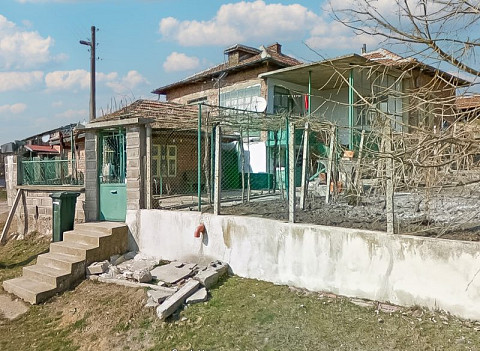 Дом 100 кв.м, участок 1440 кв.м, Варненский регион.
