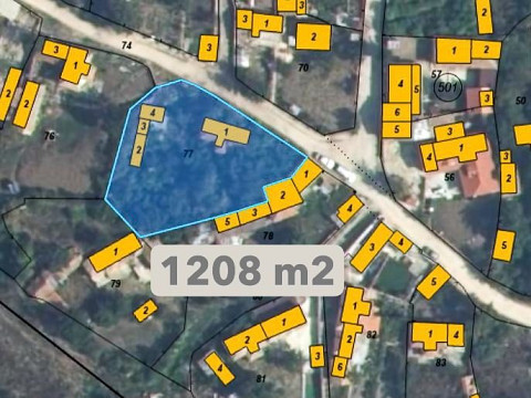 Земельный участок под застройку площадью 1208 кв.м, руины существующих зданий, 10 км до Балчика, море.