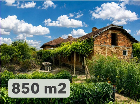 Maison de 90 m², terrain de 850 m², à 15 km du Danube