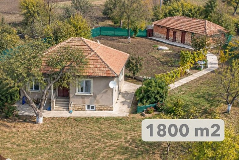 120 sqm house, 1800 sqm plot
