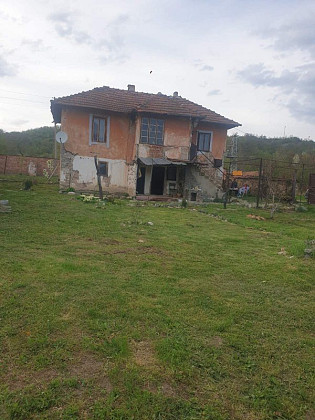 Old Village House with Private Garden in a Scenic Mountain Region 80 km to Sofia city