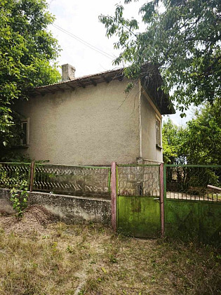 Maison de 140 kWm, terrain de 1680 kWm