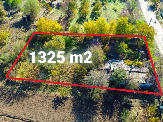 Дом с 3 спальнями, участок 1325 кв.м., район Силистрена