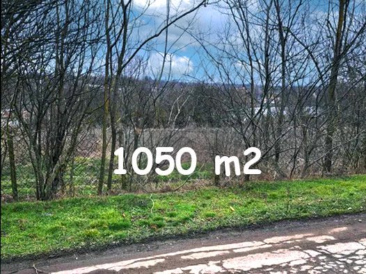 1050 sqm building plot, water and electricity at the border, 25 km to sea