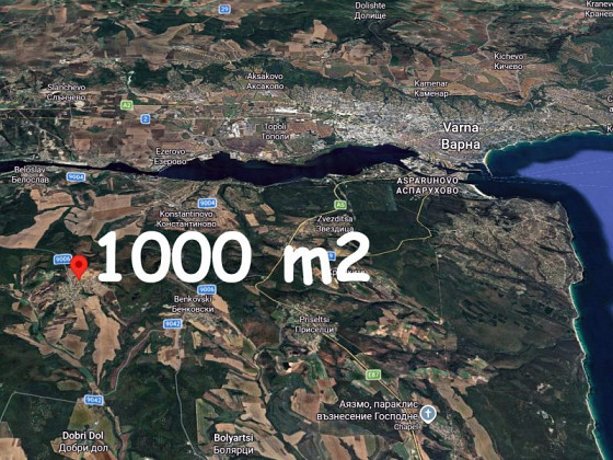 Terrain constructible de 1000 m², eau et électricité en bordure de route, à 25 km de la mer
