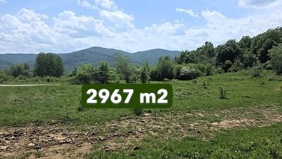 Terrain pittoresque avec vue panoramique près de Pravets et Sofia