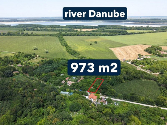 Maison ancienne, terrain de 973 m², à 1 km du Danube