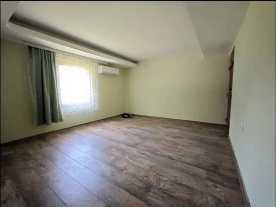 Maison rénovée de 160 m² sur un terrain de 2000 m², vue sur le Danube, à 1 km du Danube et à 5 km de la ville de Svishtov.