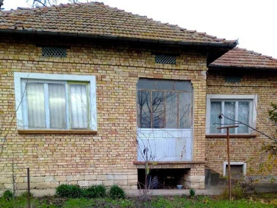 150 sqm houe, 1000 sqm land, 25 km to Svishtov town and Danube