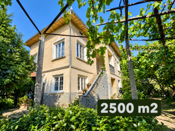 Maison de 120 m², terrain de 2500 m², à 5 km de la ville de Pavlikeni
