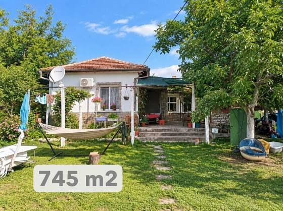 Maison de 100 m², terrain de 745 m², sud de la Bulgarie, à 60 km de la Turquie