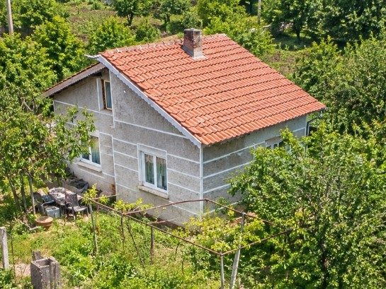 75 sqm house, 650 sqm land, 35 km to sea