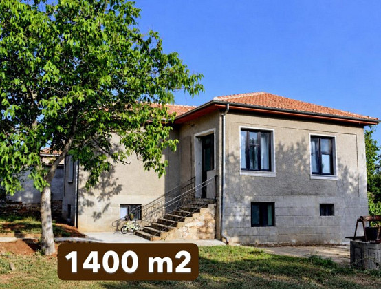 Maison de 110 m² entièrement rénovée, 3 chambres, terrain de 1400 m², montagnes, à 19 km de Luybimets