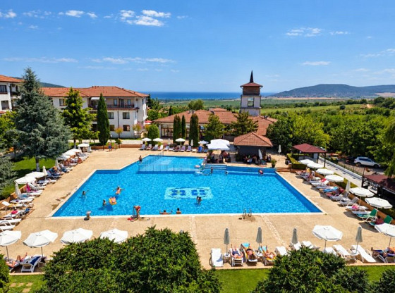 Меблированная квартира, 62 кв.м, 1 спальня, комплекс Harmony Hills, 6 км до пляжей, моря и курорта Albena.