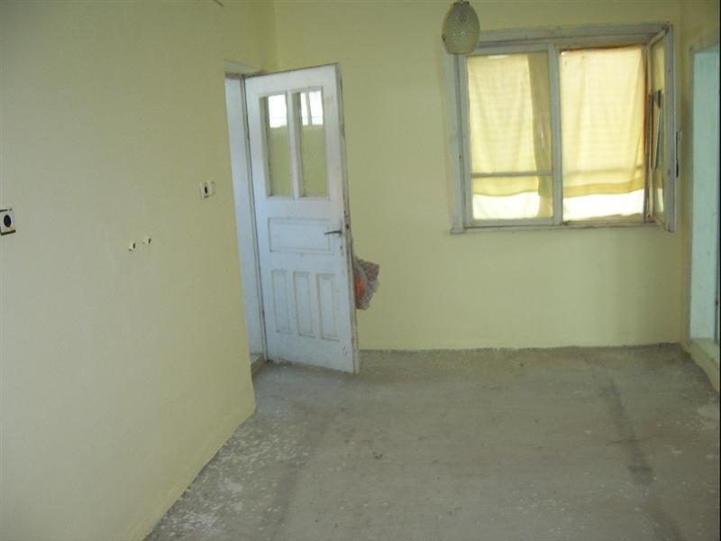 maison de 3 chambres, cuisine, salle de bains, terrain 1000 m², 37 km. de la mer Noire — photo 3