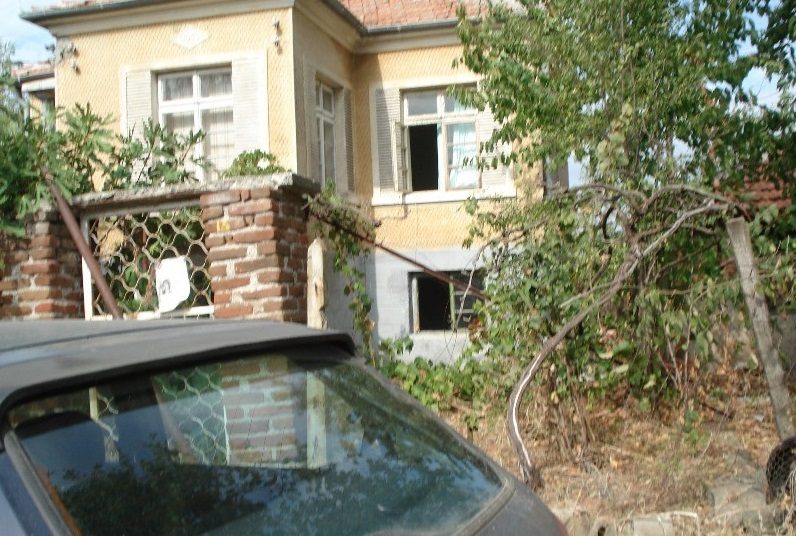80 sq.m house, 2 bedrooms, in 2500 sq.m plot, 60km from the beaches of the Black Sea