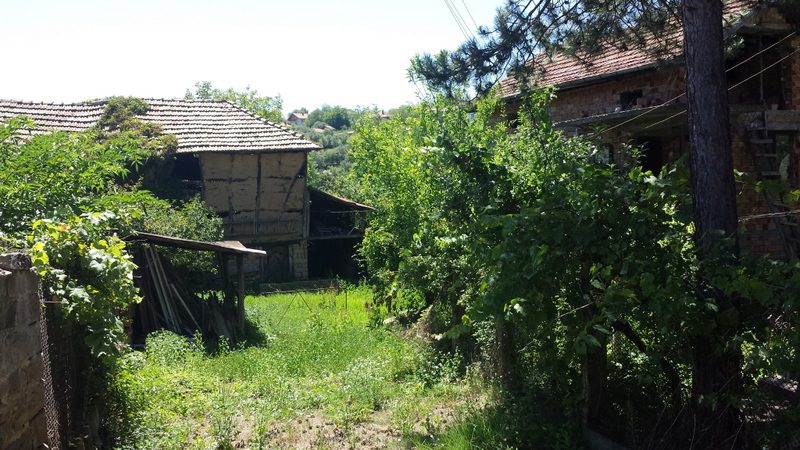 2 дома на продажу, 1550 кв.м. земли, 5 спален, горная местность, область Враца — фото 3