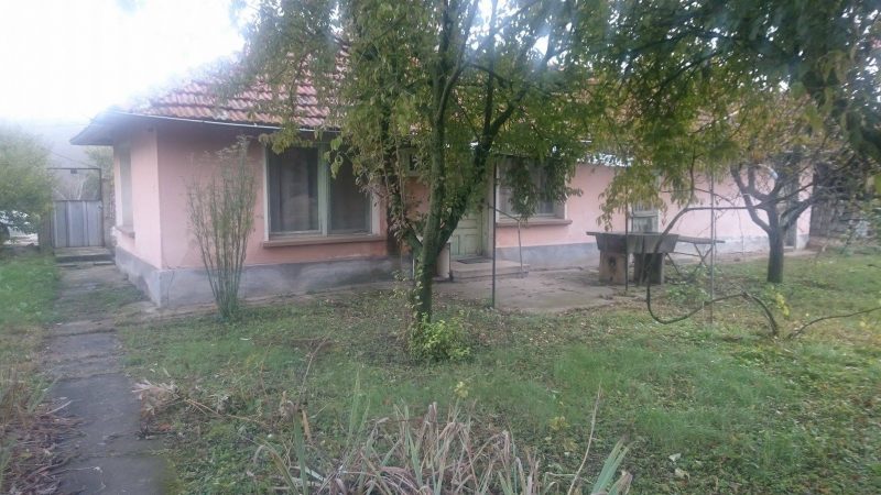Очаровательный дом с летней кухней на продажу в Болгарии, недалеко от реки — фото 3
